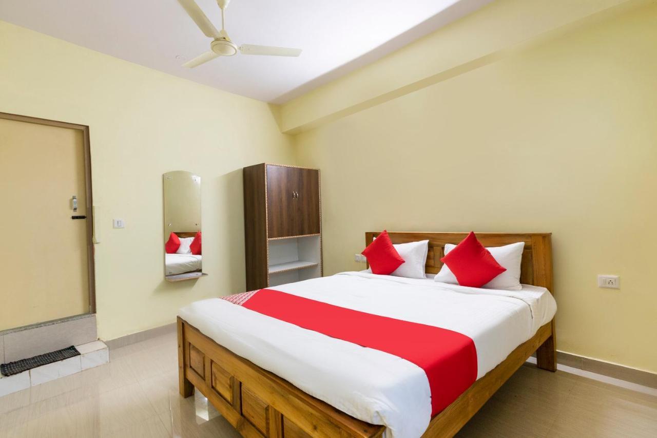 Oyo Kalpataru Lodge Hunsur Exterior photo